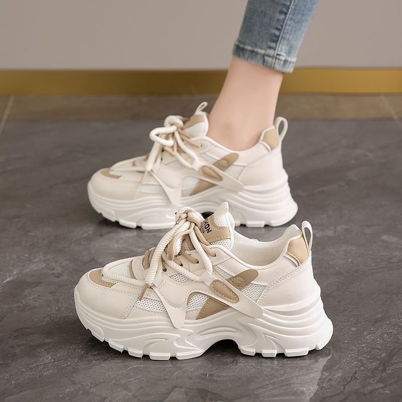 Damen Sportliche Chunky Sneakers mit atmungsaktiver Mesh-Oberfläche und dämpfendem Komfort Echo Archiv