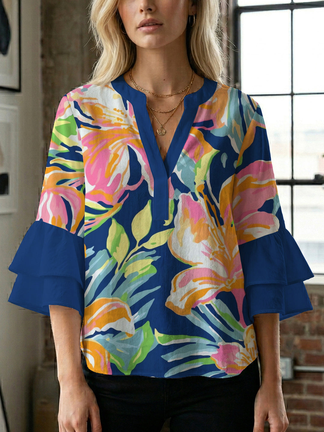 Damen Blusenshirt mit voluminösen Ärmeln und floralem Muster Echo Archiv