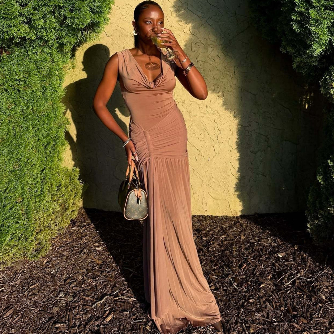 Damen Maxikleid mit eleganter Drapierung und schickem V-Ausschnitt Echo Archiv