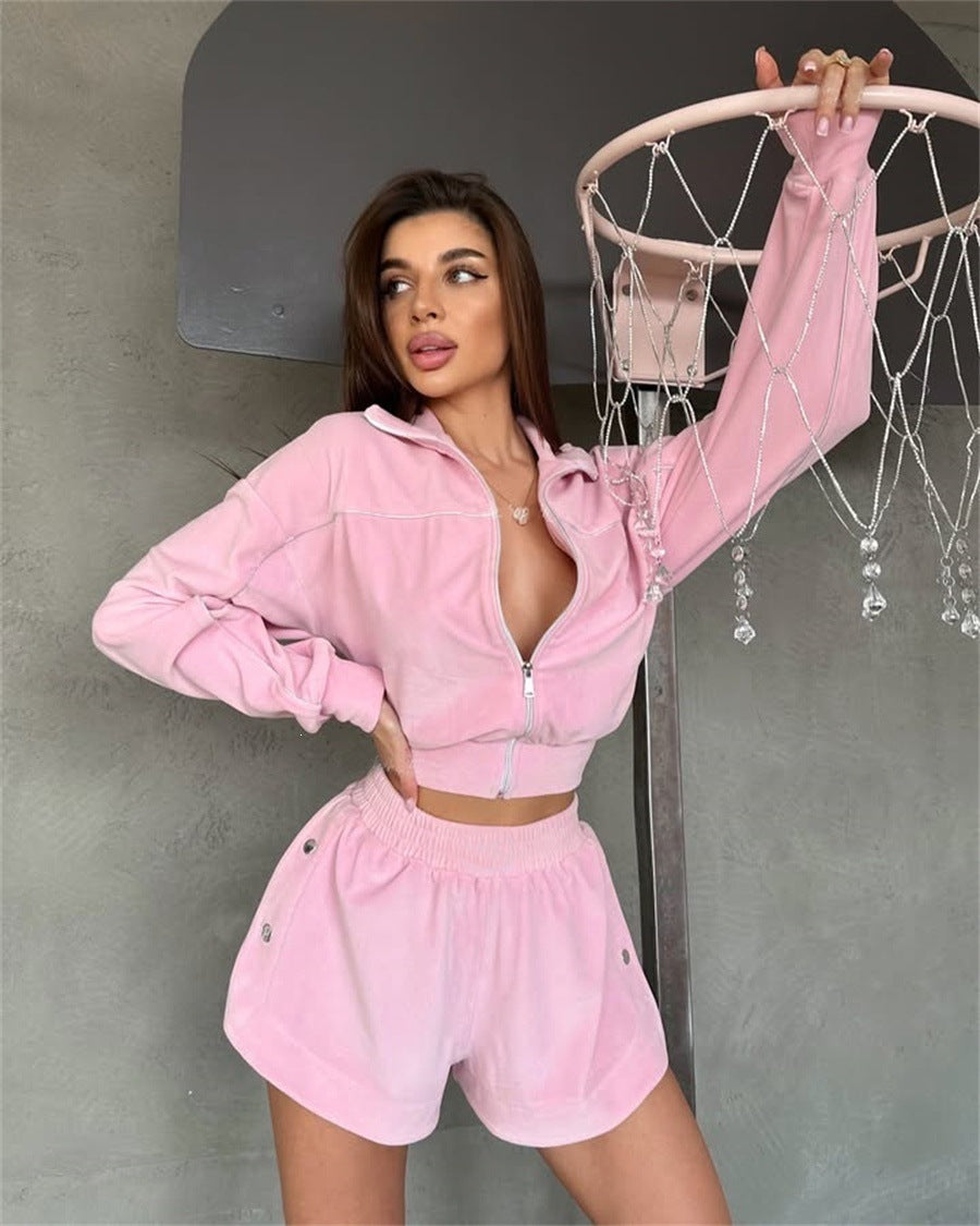 Damen nan kurzes Velours-Lounge-Set mit Cropped Zip-Hoodie und elastischer Highwaist-Shorts Echo Archiv