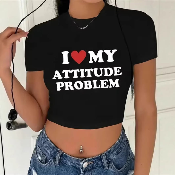 Damen Crop-T-Shirt mit kreativem Schriftzug und figurbetontem Design Echo Archiv
