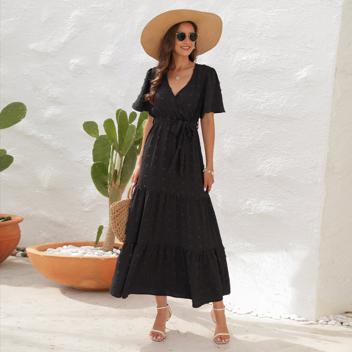 Damen Maxikleid mit fließendem Schnitt und femininem Wickeldesign Echo Archiv