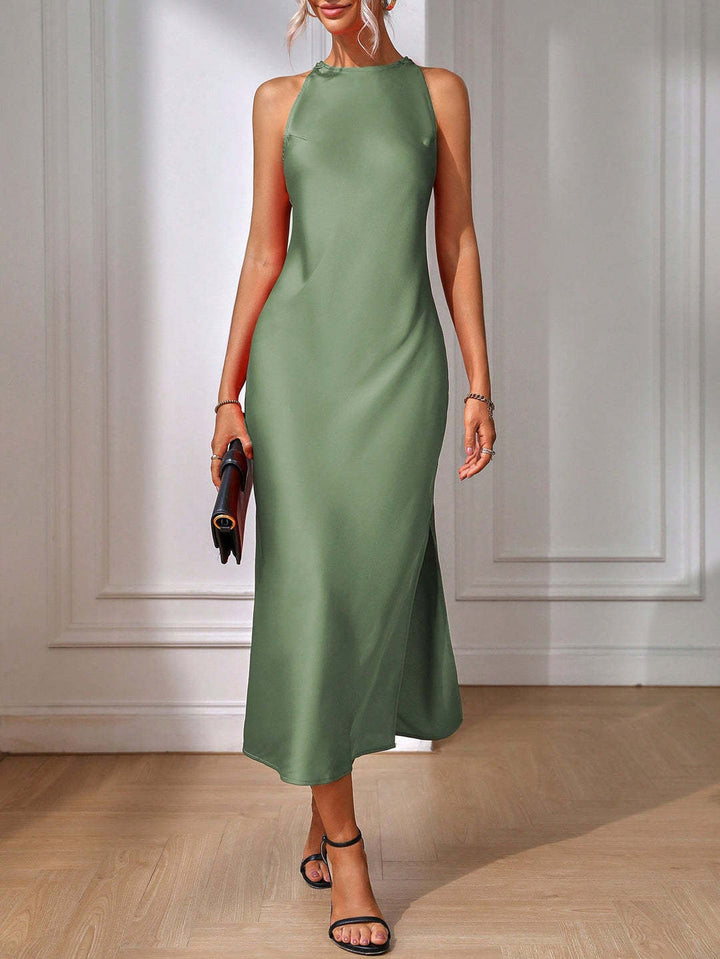 Damen Elegantes Maxikleid mit tiefem Schlitz und feinem Satinfinish Echo Archiv