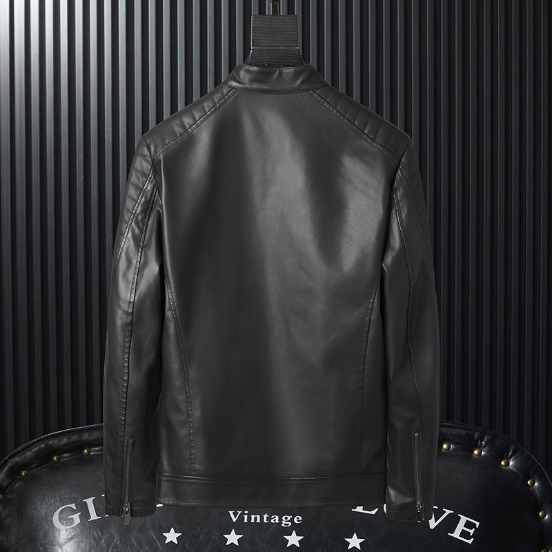 Herren Lederimitat-Bikerjacke mit Stehkragen und gesteppten Schulterpaneelen – Valtoré