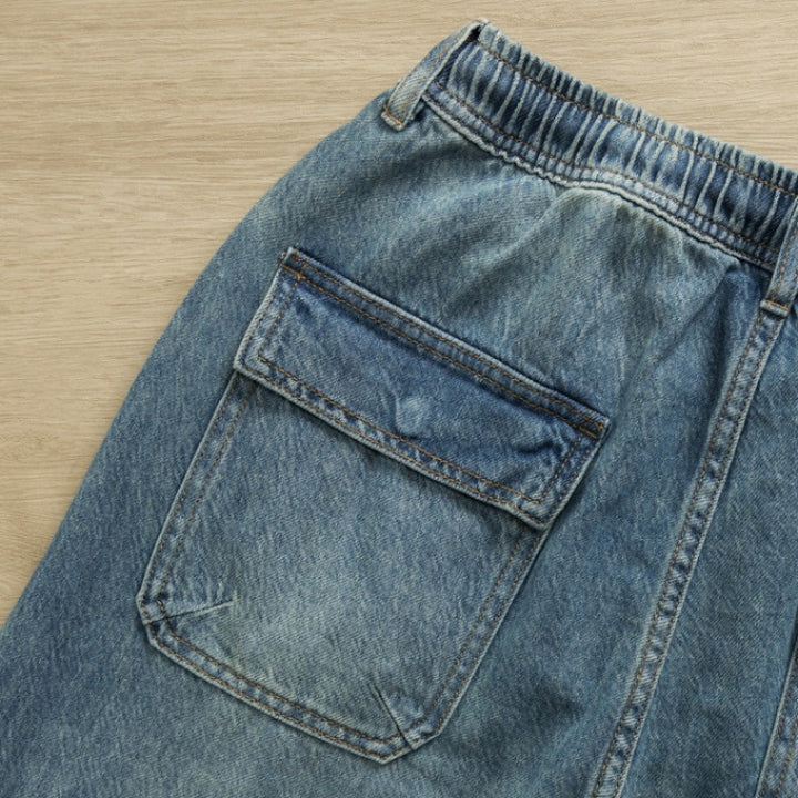 Herren lässige Jeans mit modischem Destroyed-Look Echoarchiv