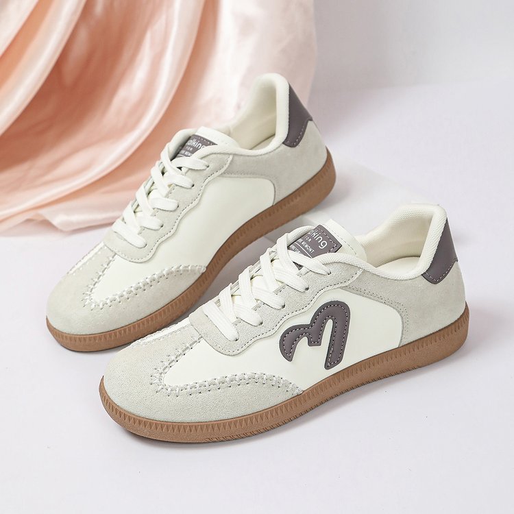 Damen Mary-Jane-Sneaker mit Klettverschluss und gepolstertem Komfortfußbett – Névara