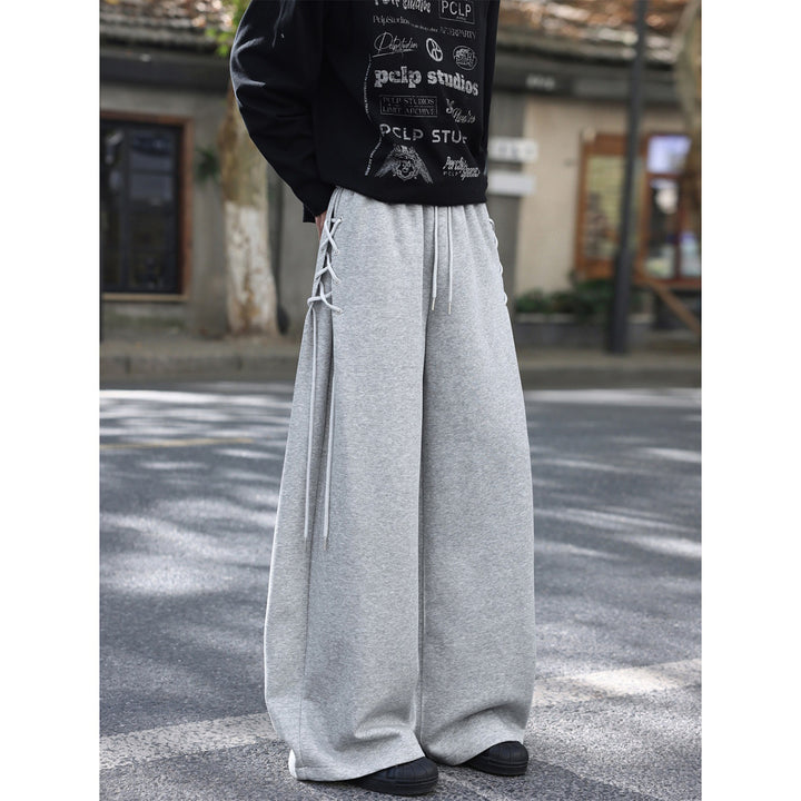 Damen Weitgeschnittene Freizeithose mit Schnürdetails Echoarchiv