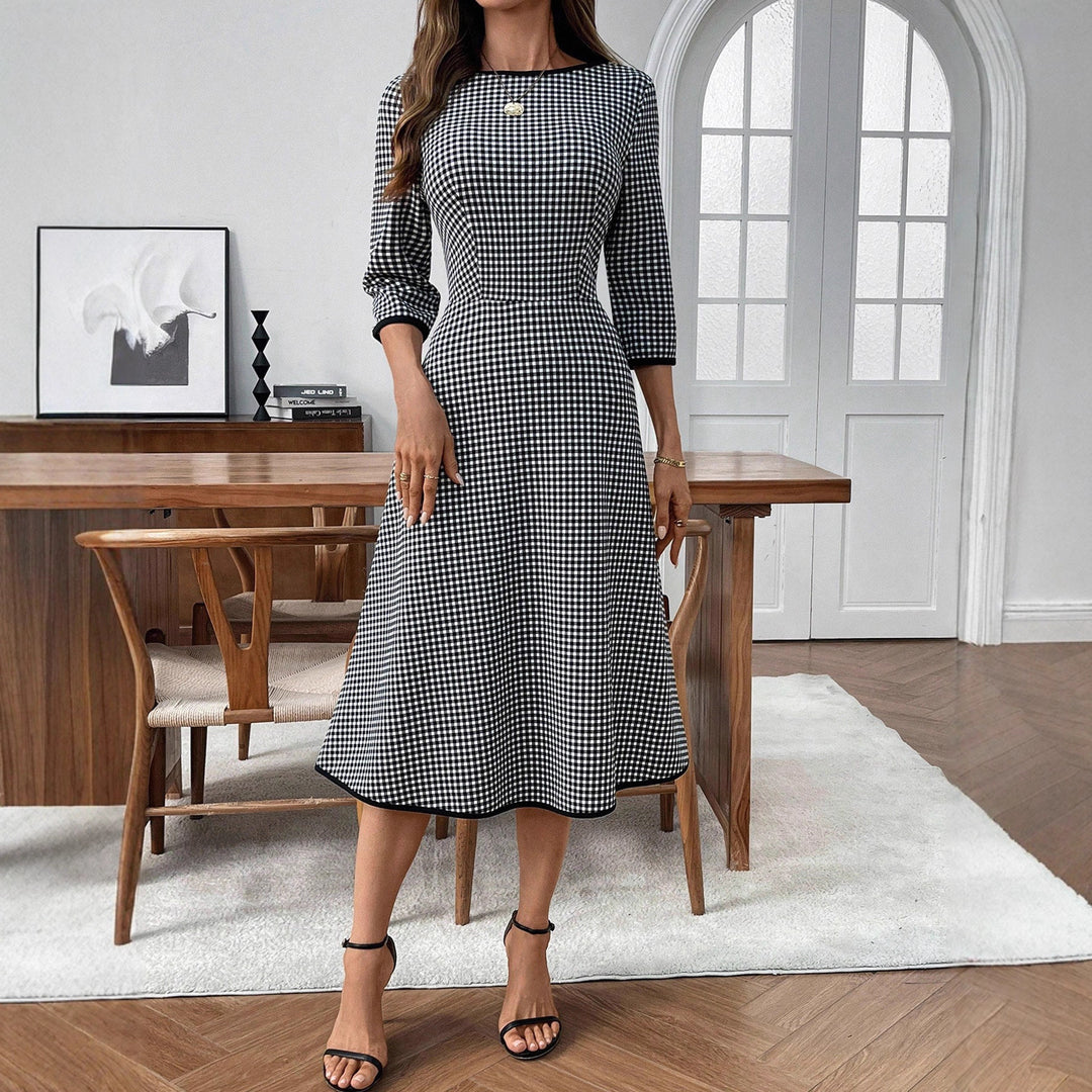 Damen Midikleid mit taillierter A‑Linie, dreiviertel Ärmeln und Vichy‑Karo – Avérine