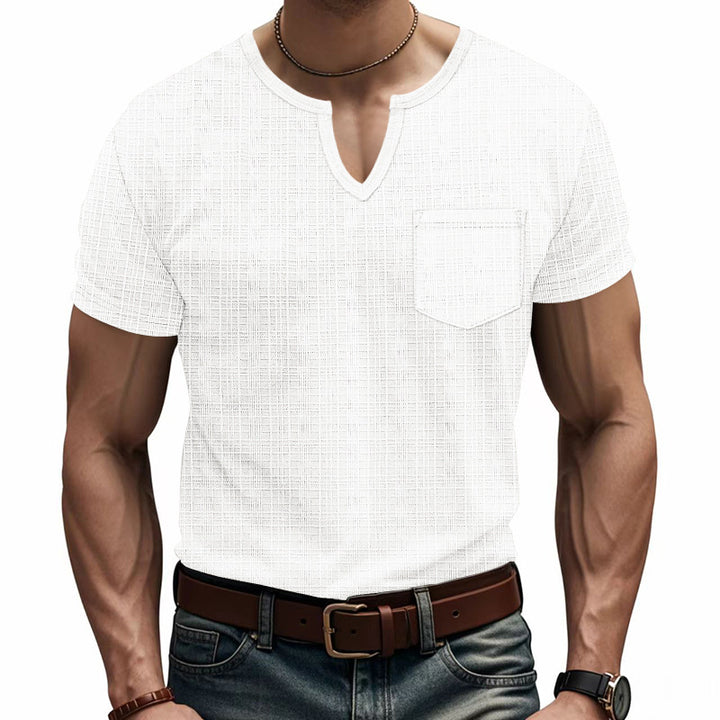 Herren nan Kurzarmshirt mit V-Schlitz-Ausschnitt und aufgesetzter Brusttasche aus strukturiertem Jersey Echo Archiv