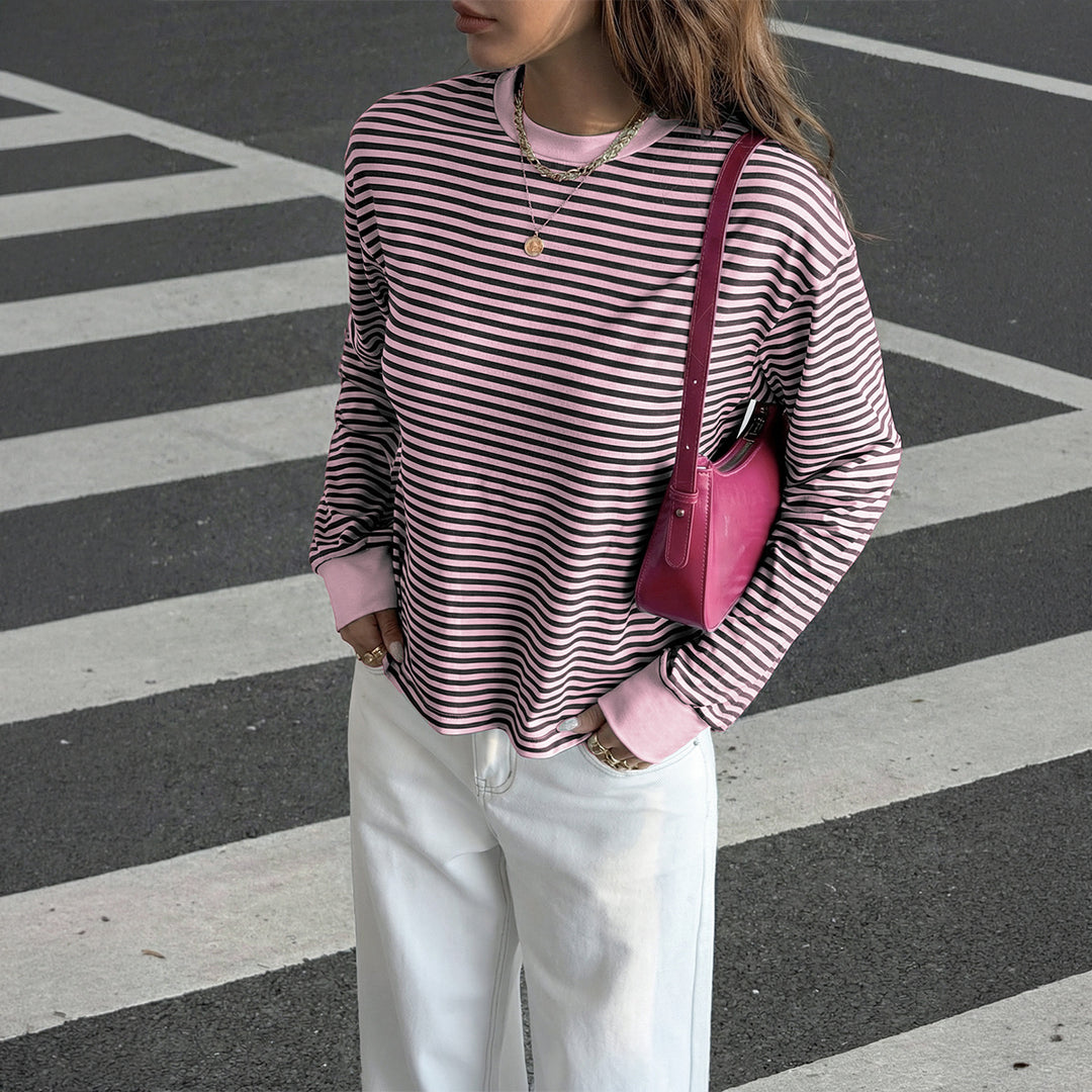 Damen lässiges gestreiftes Oversize-Longsleeve mit kontrastierendem Rundhalsausschnitt und verlängertem Rückensaum – Avérine