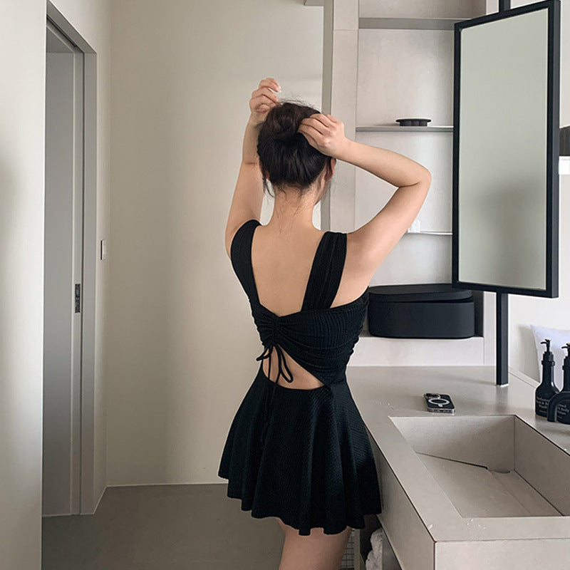 Damen Elegantes Strandkleid mit Raffungen Echo Archiv