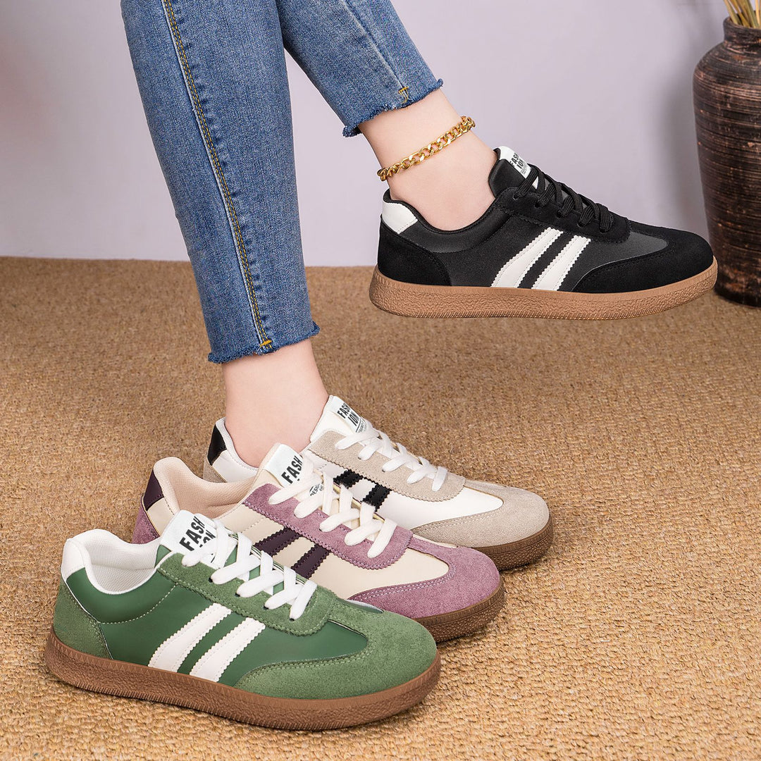 Herren nan retro Sneaker mit Velours- und Textilobermaterial, klassischer Drei-Streifen-Optik und profilierter Gumminsohle Echo Archiv