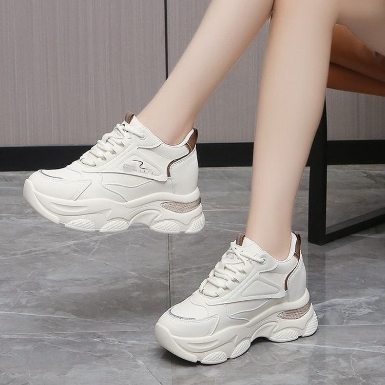Damen Sportliche Chunky Sneakers mit atmungsaktiven Einsätzen und komfortabler Dämpfung Echo Archiv