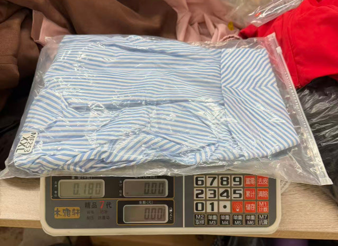 Damen Gestreifte Wickelbluse mit Schalkragen und taillierter Silhouette Echoarchiv