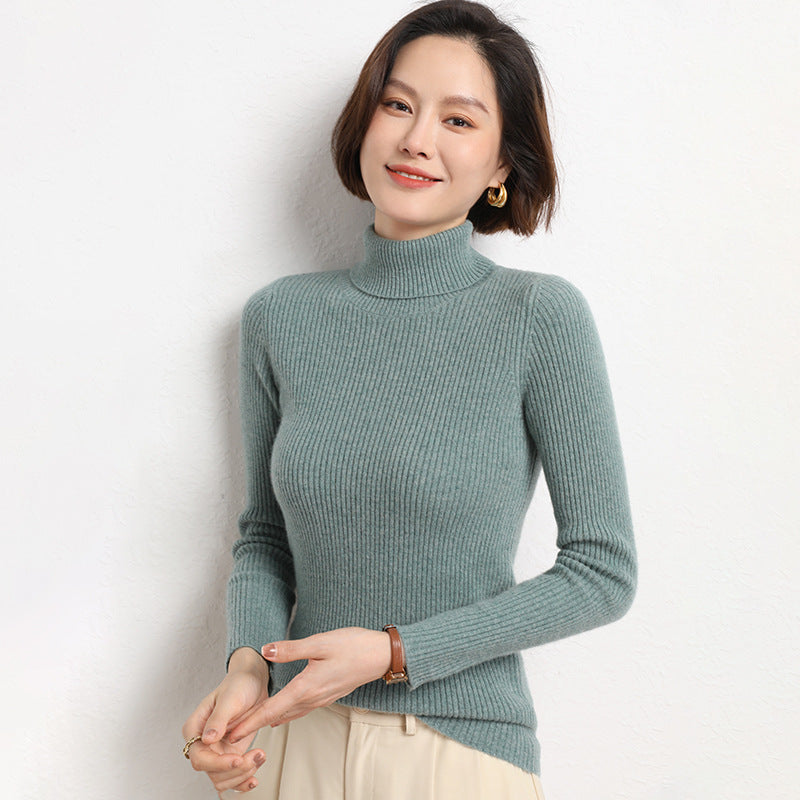 Damen Taillierter Feinstrick-Rollkragenpullover mit feiner Rippenstruktur und Kaschmir-Optik Echoarchiv