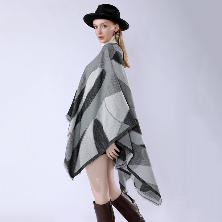 Damen Oversize-Poncho mit V-Ausschnitt und geometrischem Jacquard-Design Echo Archiv