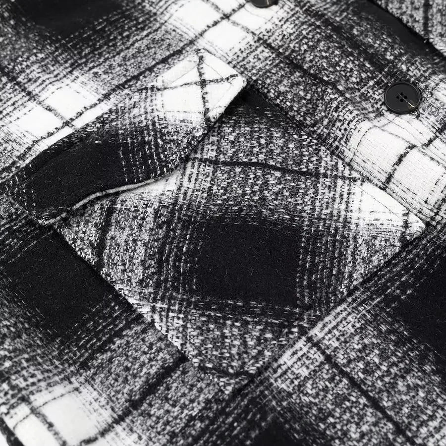 Damen langer karierter Shirtmantel mit Hemdkragen und aufgesetzten Brusttaschen – Célinea