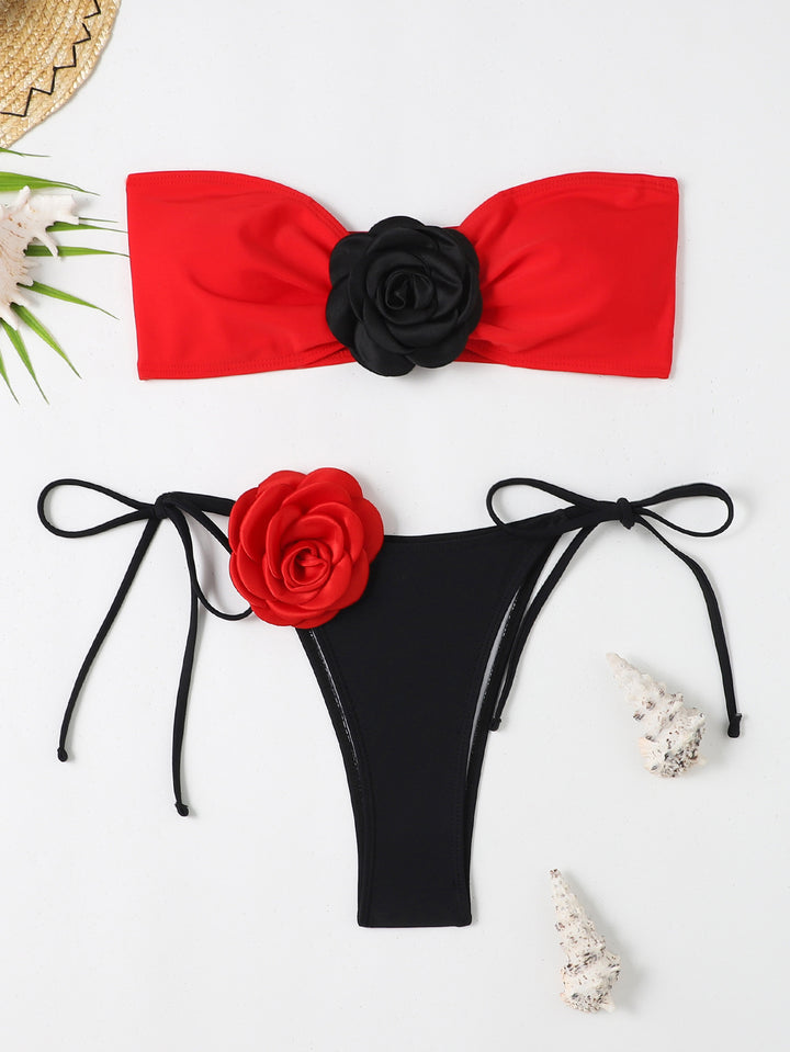 Damen Bandeau Bikini mit Blumenapplikation Echo Archiv