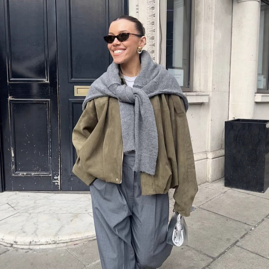 Damen Kurze Boxy‑Jacke im Oversize Wildleder‑Look mit Ballon‑Saum Echo Archiv
