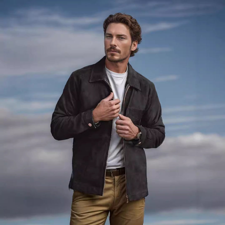 Herren Wildlederjacke mit modernem Stehkragen und praktischen Taschen Echoarchiv