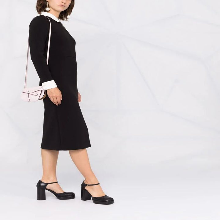 Damen Midikleid mit Peter-Pan-Kragen, tailliertem Schnitt und langen Ärmeln Echoarchiv