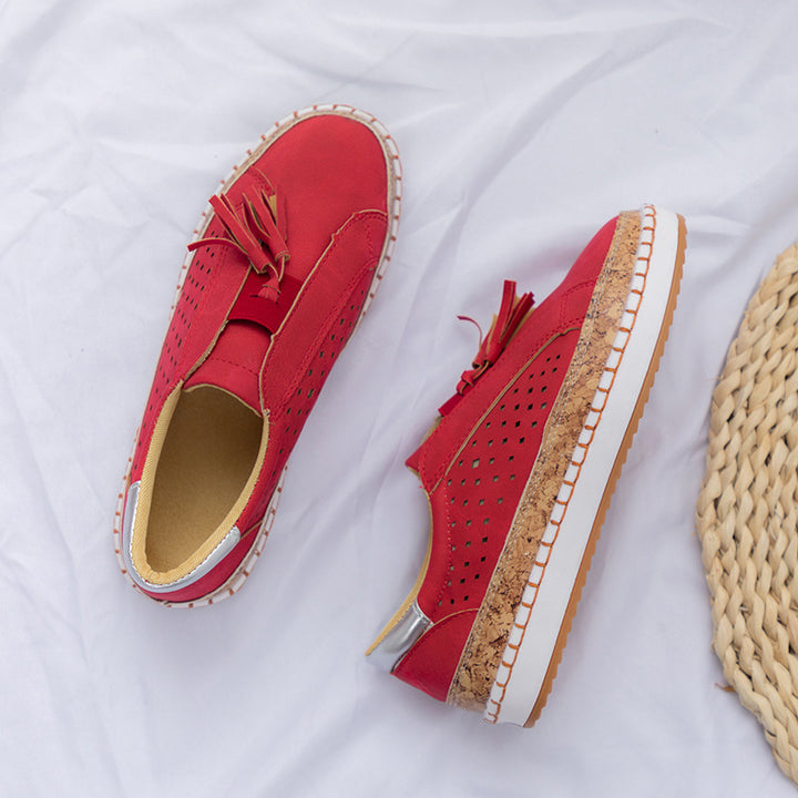 Damen nan perforierter Slip-On Sneaker mit Quasten, Kork-Plateau und dekorativer Handnaht Echo Archiv