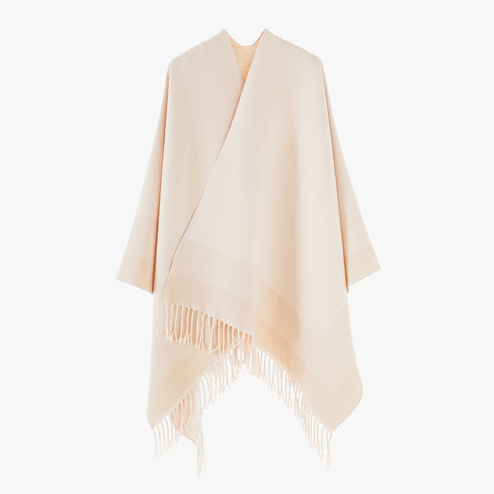 Damen Rechteckiger Wollmix‑Poncho mit offener Front, feiner Kettelnaht und Fransensaum – Avérine