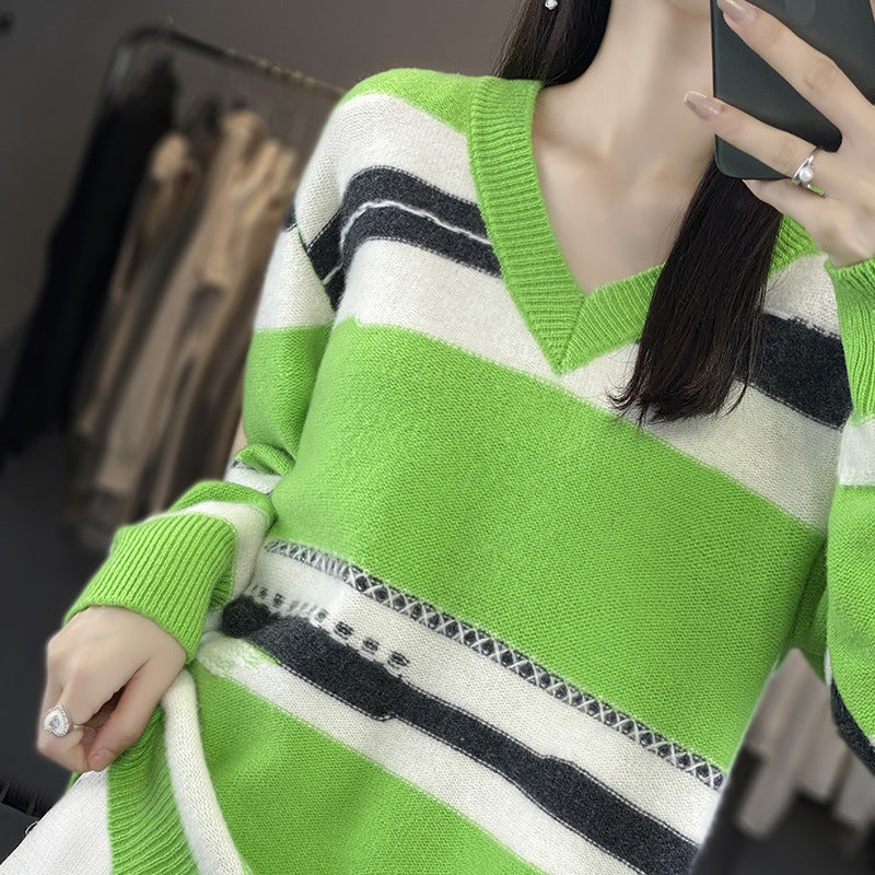 Damen Oversize-Strickpullover mit V‑Ausschnitt und grafischem Streifenmix Echoarchiv