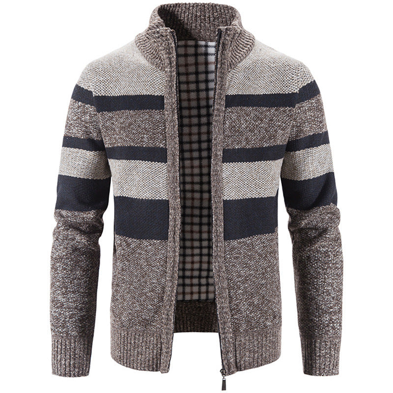 Herren Strickjacke mit hohem Kragen und kontrastierenden Mustern Echoarchiv