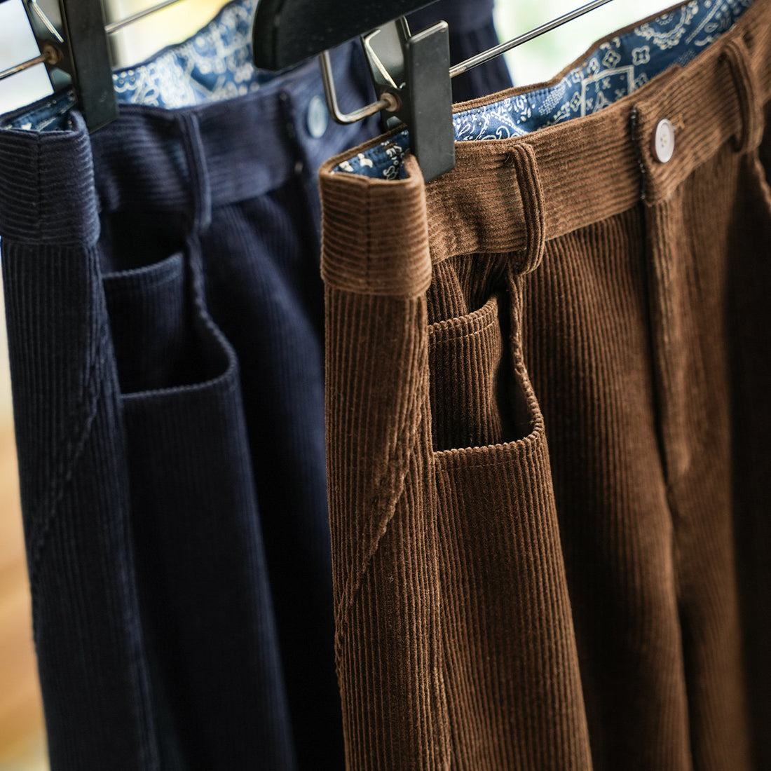 Damen Modische weit geschnittene Cordhose Echoarchiv