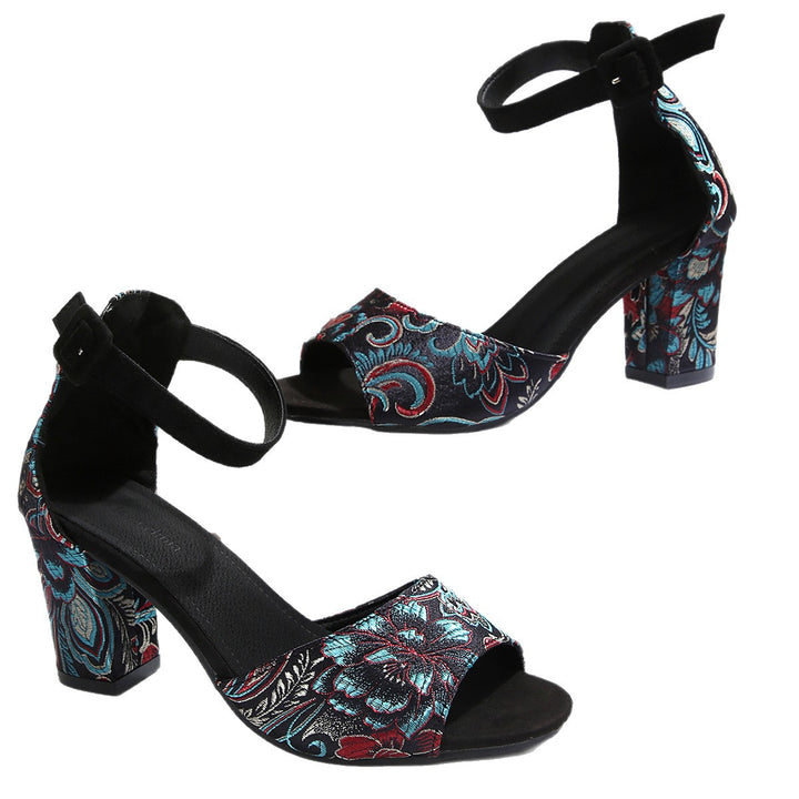 Damen  offene Mules mit besticktem Paisley-Muster, glänzender Kunstlederblatt und mittelhohem Blockabsatz Echo Archiv