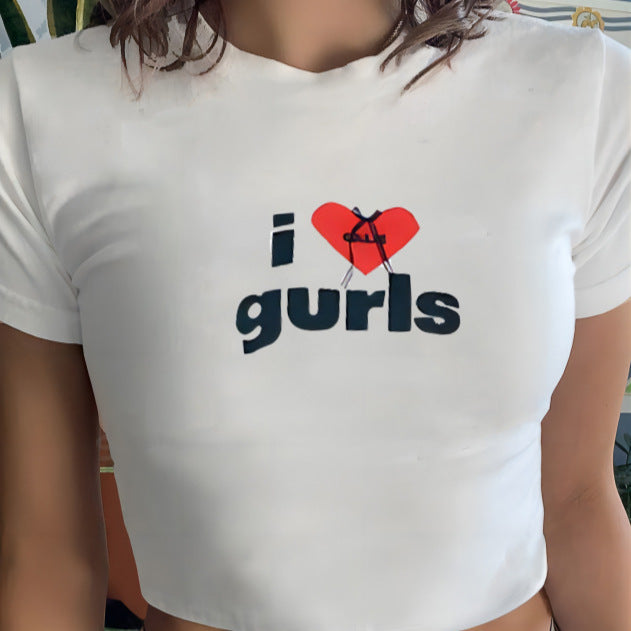 Damen Crop-T-Shirt mit animalistischem Lippenmotiv und auffälligem Schriftzug Echo Archiv