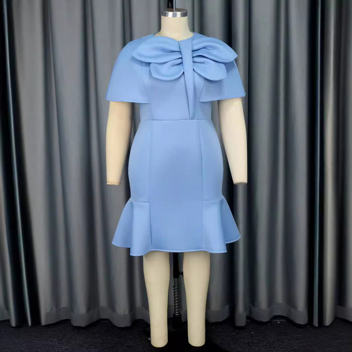 Damen Elegantes Kleid mit voluminösem Schleifenakzent Echo Archiv