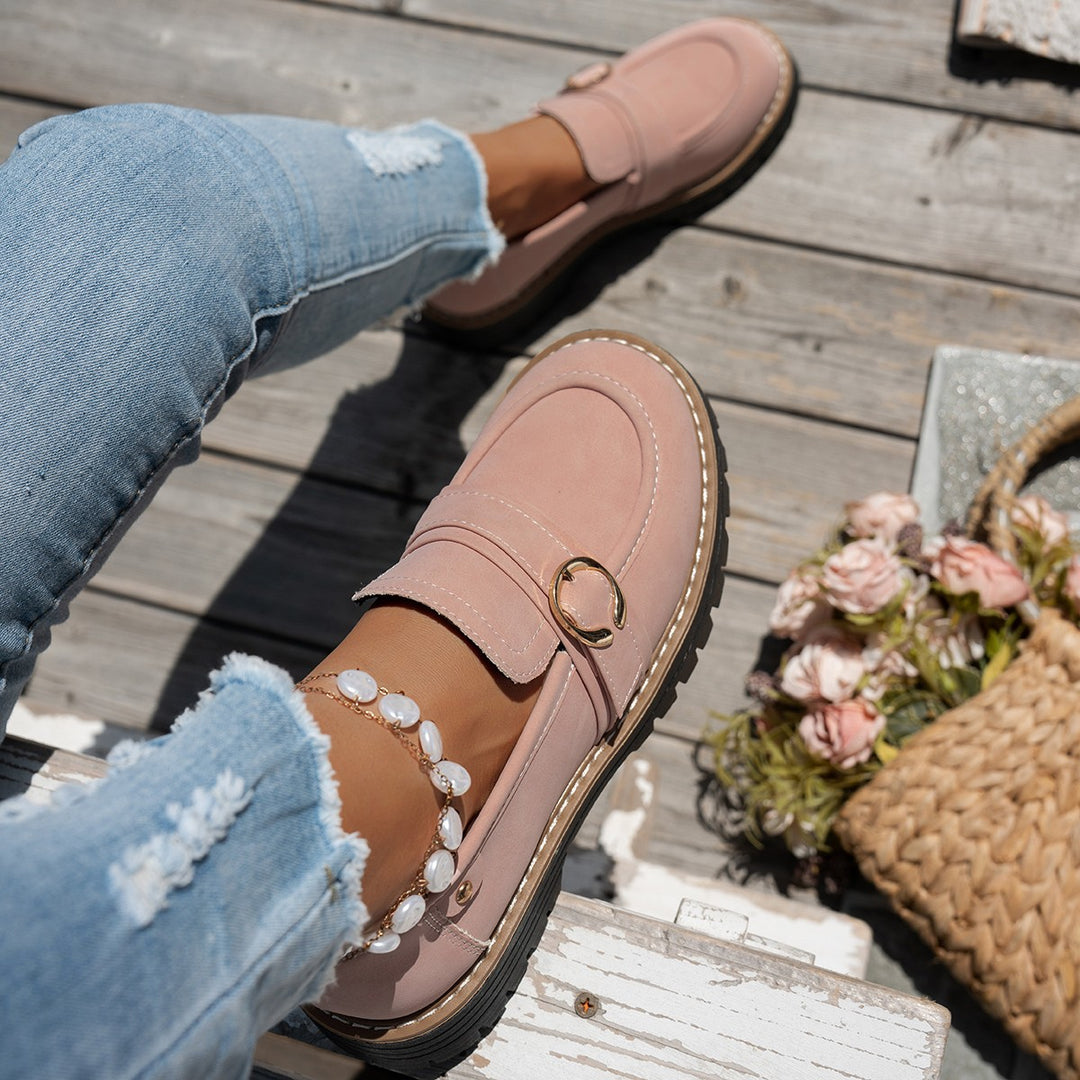 Damen robuster Loafer mit grober Profilsohle, gepolstertem Komfortfußbett und zierlicher Metallschnalle Echo Archiv