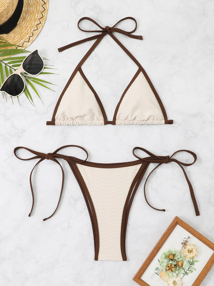 Damen Triangel-Bikini mit verstellbaren Trägern und hochwertigem Wellenmuster Echo Archiv