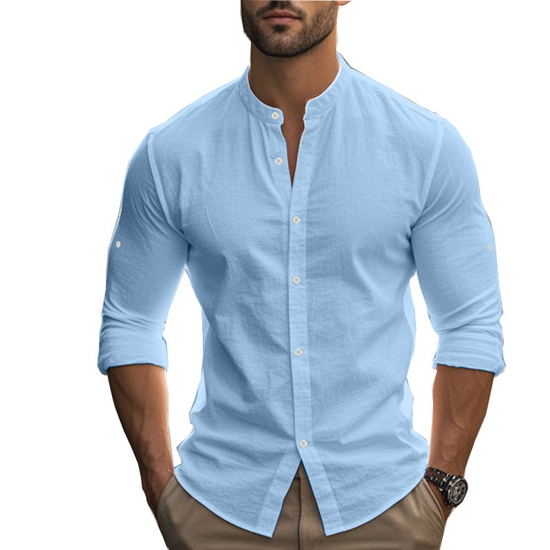 Herren Langarm-Hemd mit modernem Henley-Kragen und kontrastierenden Knopfdetails Echoarchiv