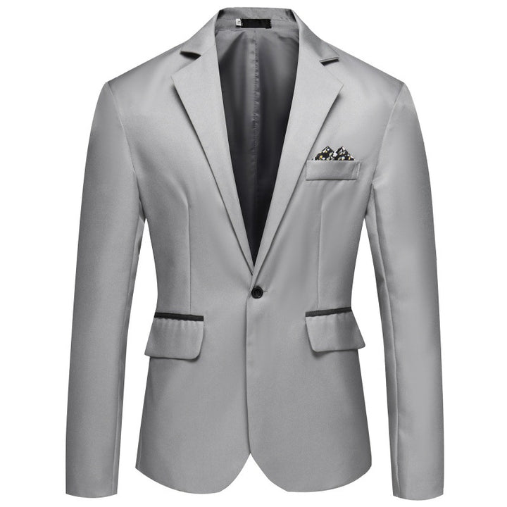 Herren Eleganter Blazer mit seidig-matter Oberfläche und Knopfdetails Echoarchiv