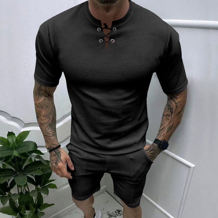 Herren sportliches Kurzarm-Henley-Set mit modernem Strukturdesign Echoarchiv