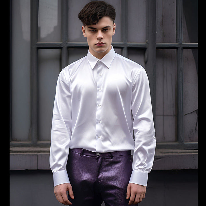 Herren elegante und glänzende Hemd Echoarchiv