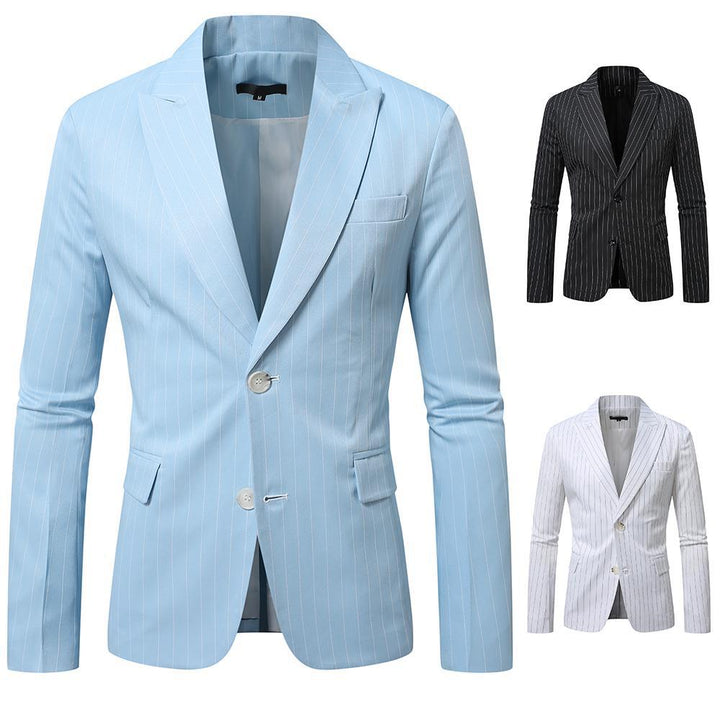 Herren Eleganter Streifenblazer mit modernem Schnitt und luxuriösen Details Echoarchiv