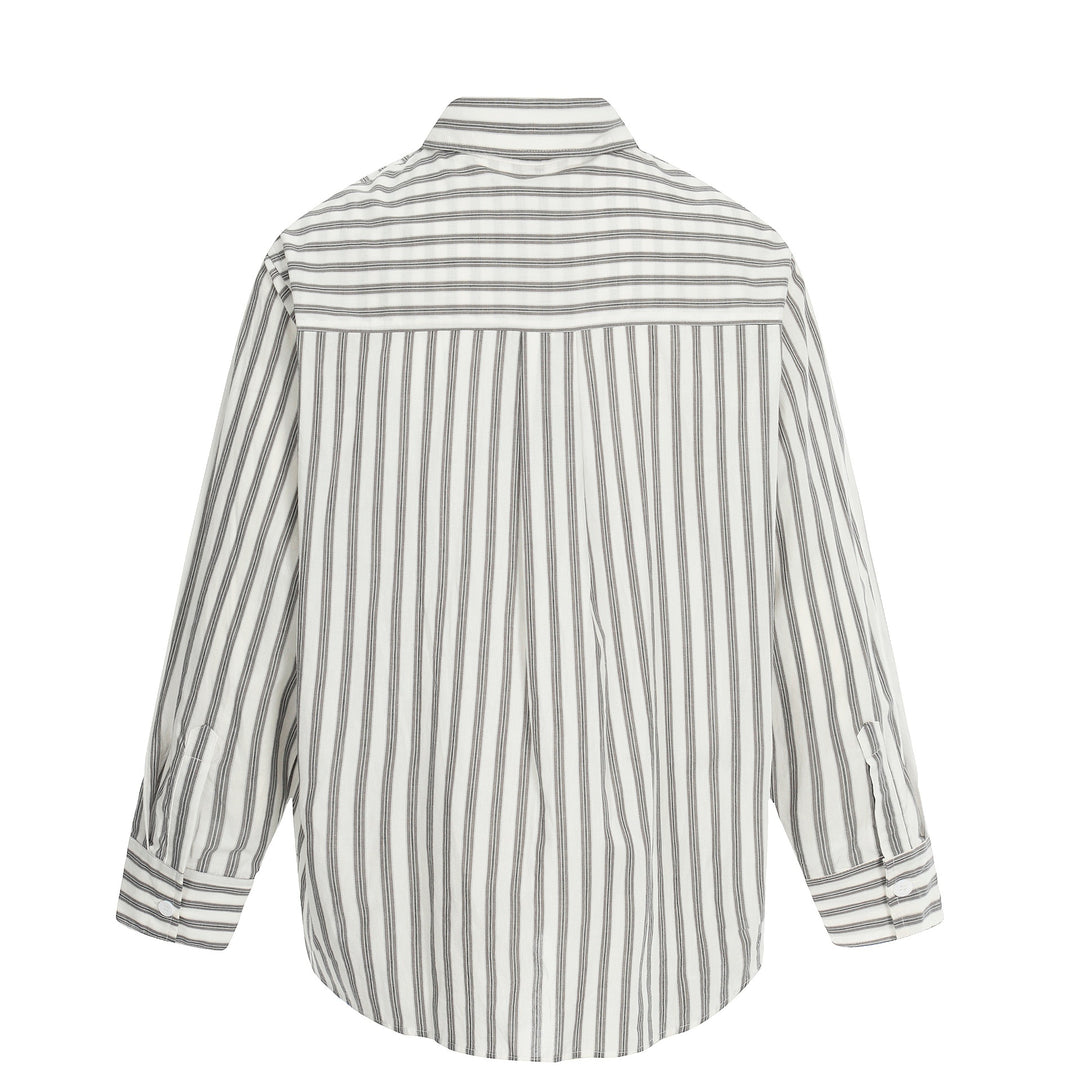 Damen Oversize-Hemd mit Längsstreifen, Krawatten-Print und Vintage-Schriftzug Echoarchiv