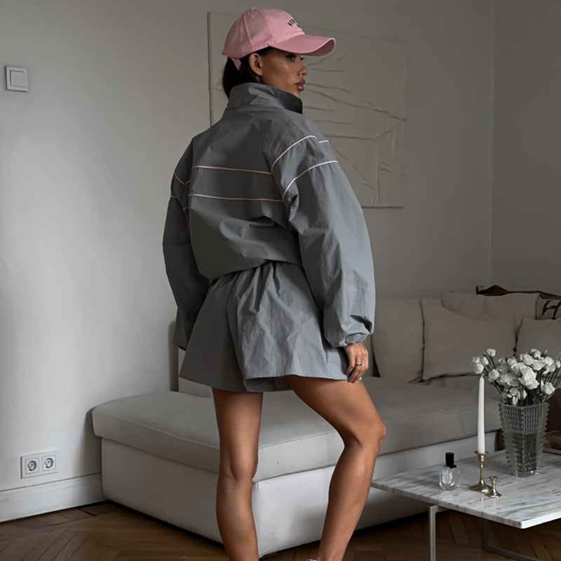 Damen nan Oversize Windbreaker-Set mit Taillenzug und hochgeschnittenen Shorts Echo Archiv