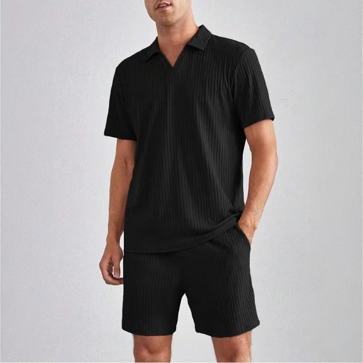 Herren Freizeit-Set mit strukturiertem Oberteil und Shorts Echoarchiv