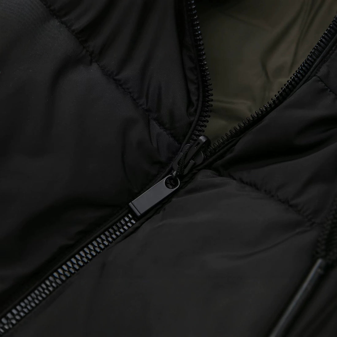 Damen langer gesteppter Winterparka mit Kapuze Echoarchiv