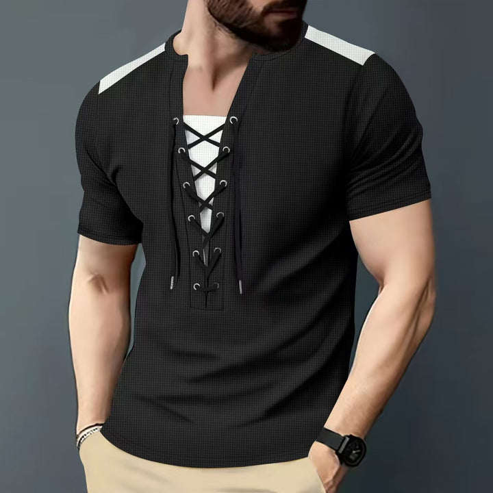 Herren Sportliches Kurzarmshirt mit modernem Schnürdesign Echoarchiv