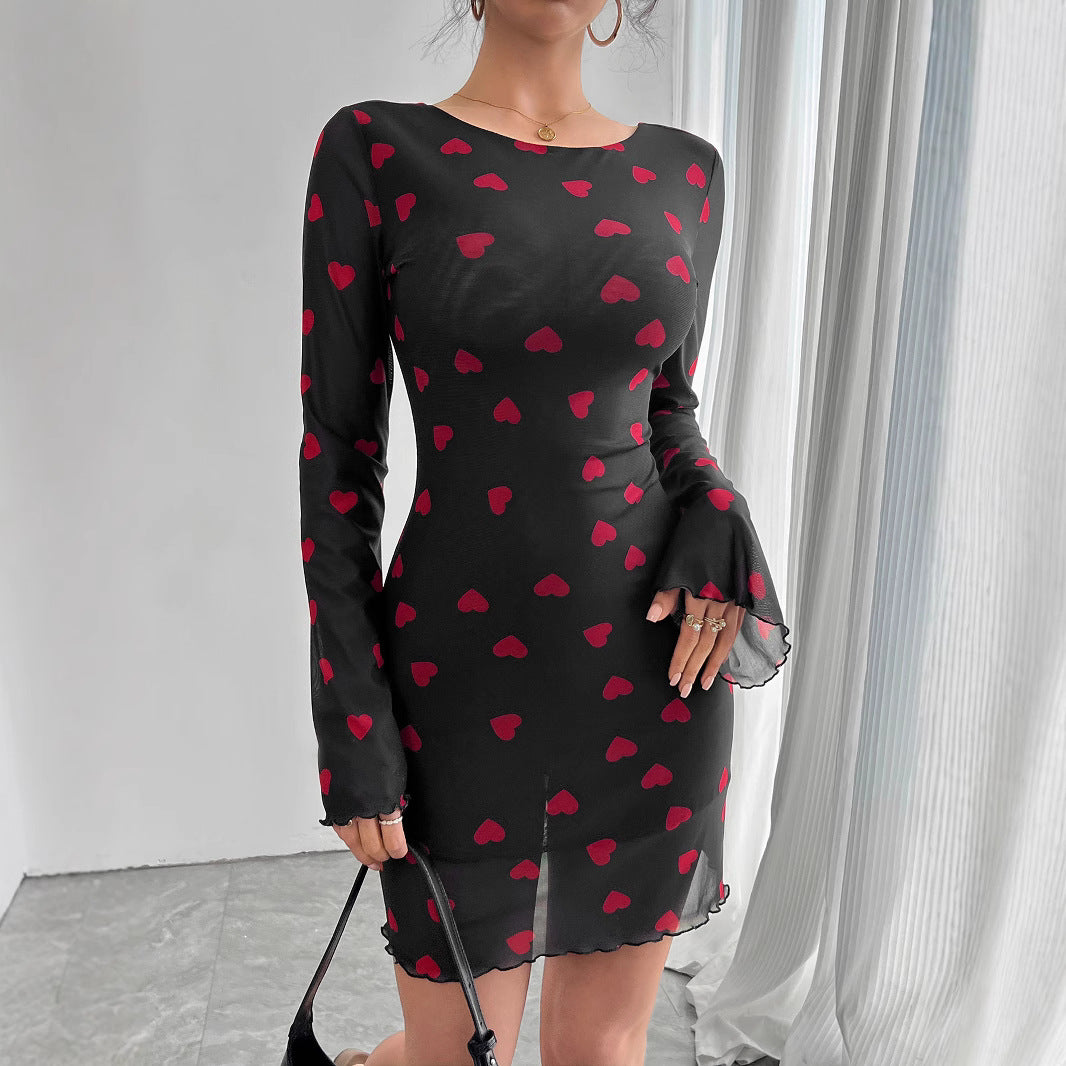 Damen nan figurbetontes Mini-Kleid aus feinem Netzstoff mit Herzmuster und Trompetenärmeln Echo Archiv