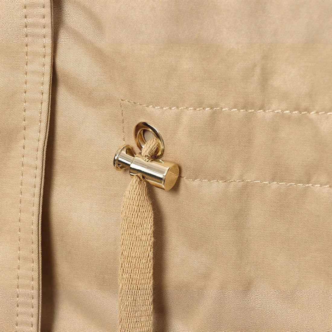 Damen Parka im Utility‑Stil mit Kapuze und Mehrfach‑Taschen Echoarchiv
