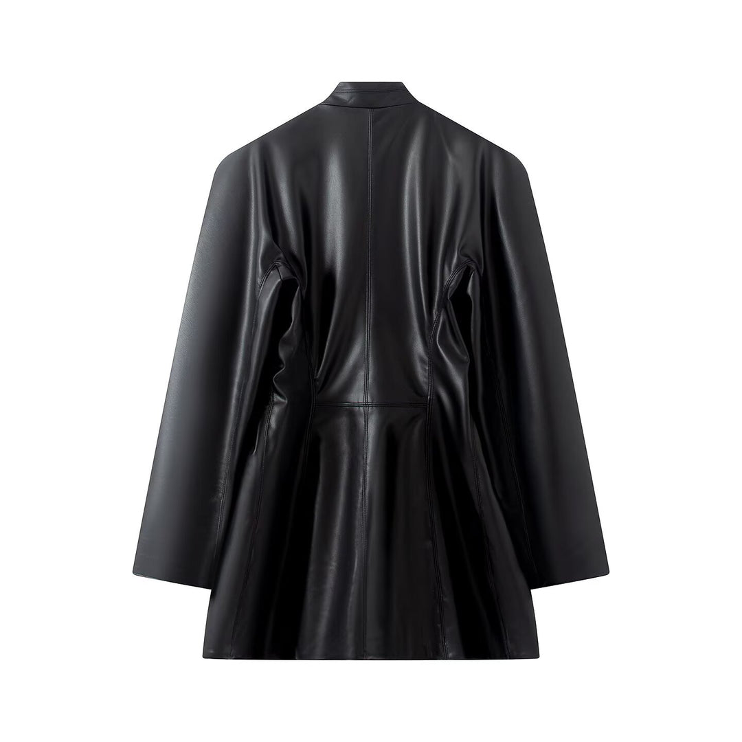 Damen Kunstleder-Blazer im Oversize-Schnitt mit Wickeloptik und taillierten Zierknöpfen Echo Archiv