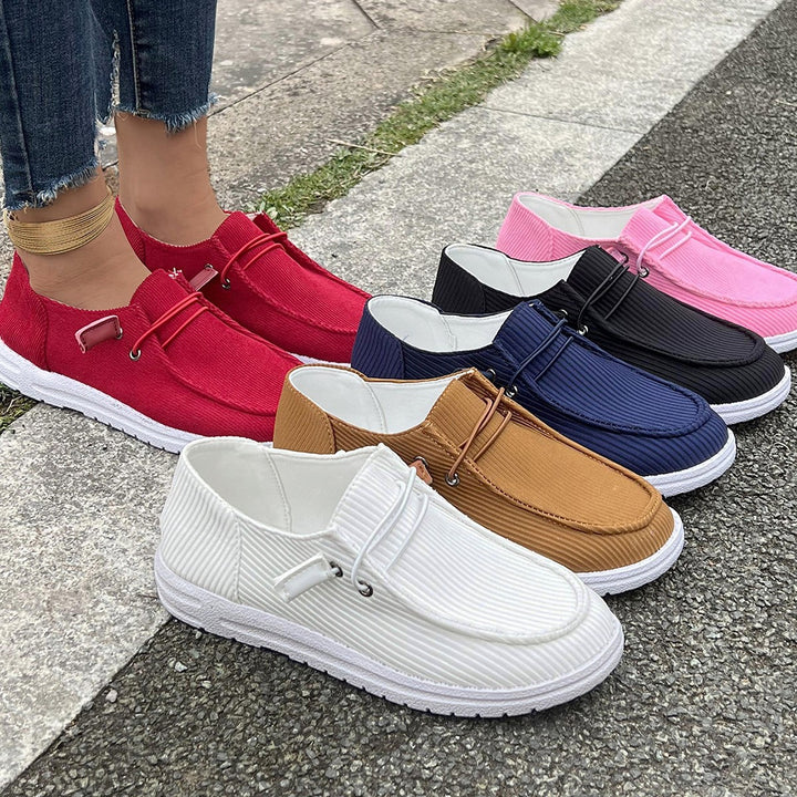Damen Slip-On Mokassin-Sneaker aus geripptem Textil – Névara