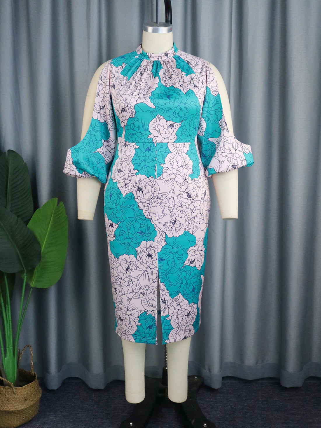 Damen elegantes Wickelkleid mit floralem Muster und modischen Cut-Out-Ärmeln – Élara